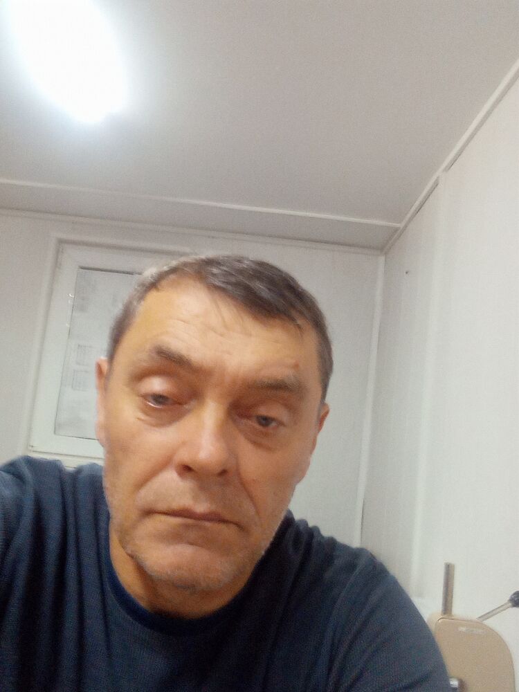  42162520  , 52 ,     