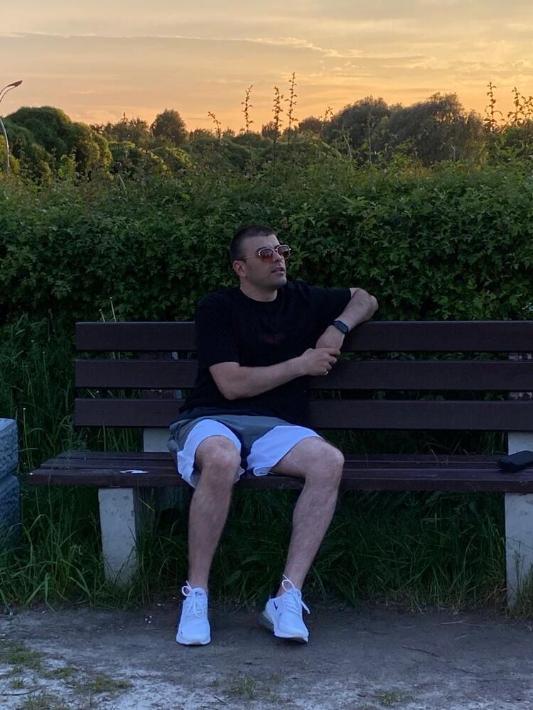  -,   Vinnie, 35 ,   c , 