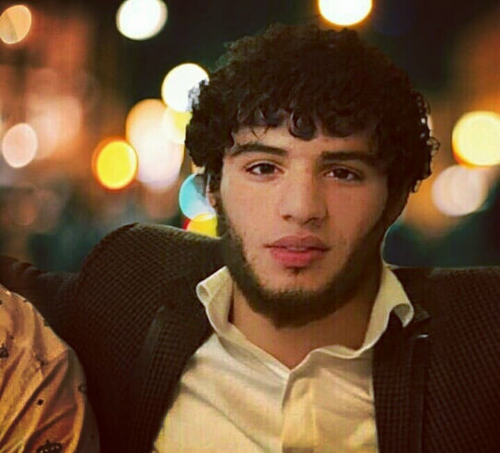  ,   Abu, 32 ,   ,   , c 