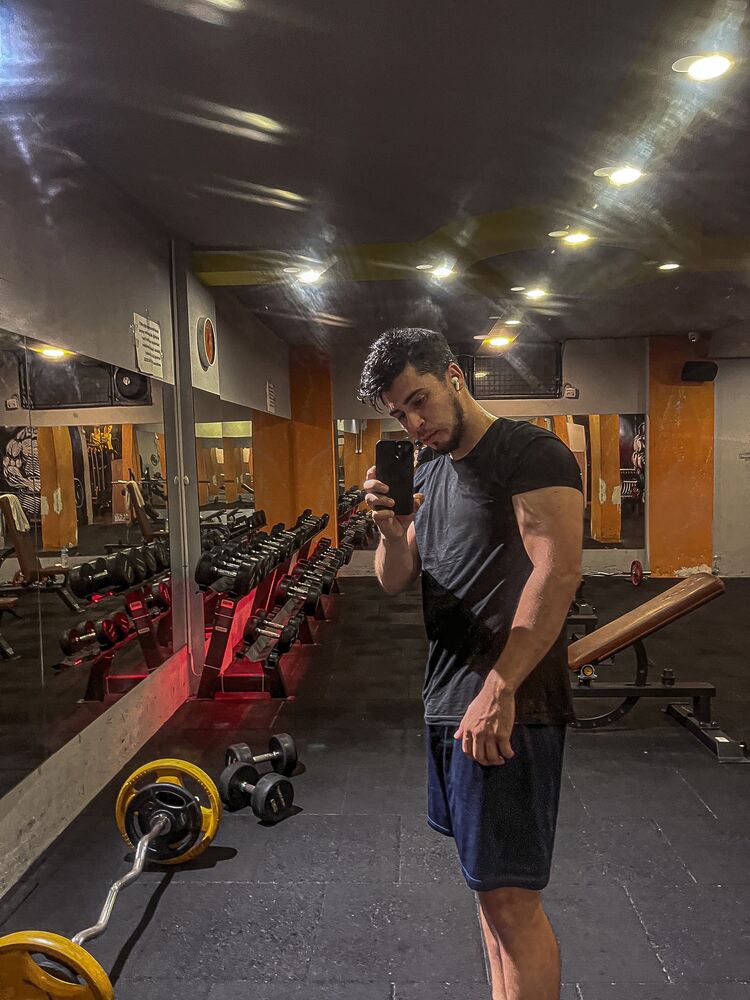  54112390  Furkan, 24 ,    