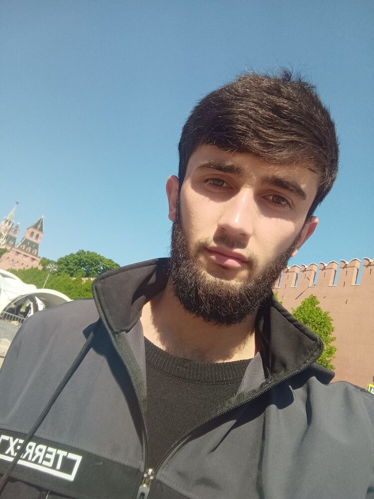  34610090  Alisher, 25 ,    