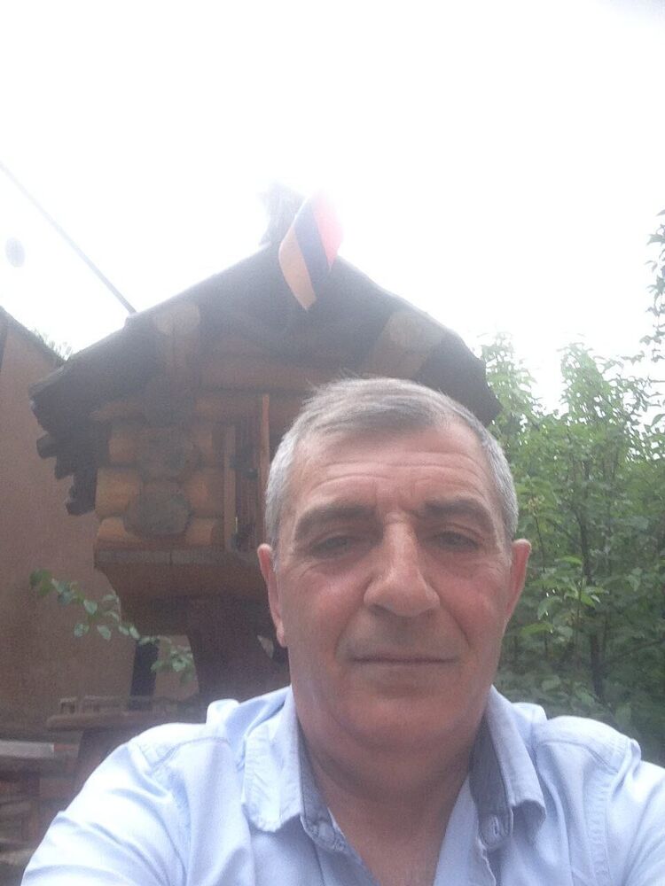  38545730  , 65 ,    