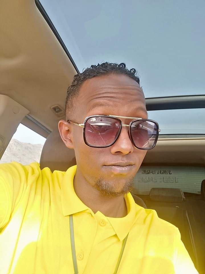  31339840  Ibrahim, 26 ,    