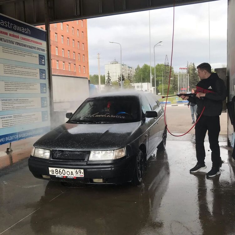  33704730  , 24 ,    -