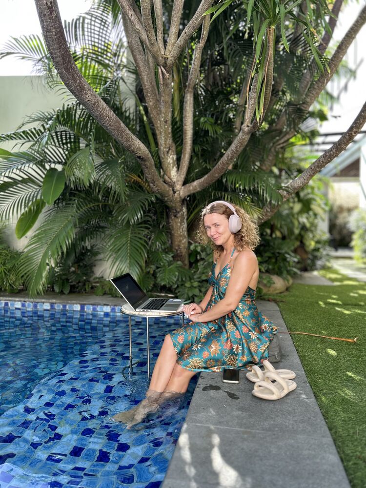  Denpasar,   , 32 ,     , c 