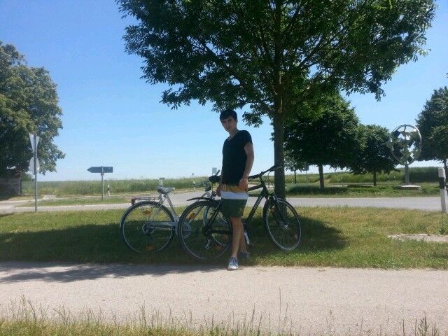  ,   Daler, 37 ,   