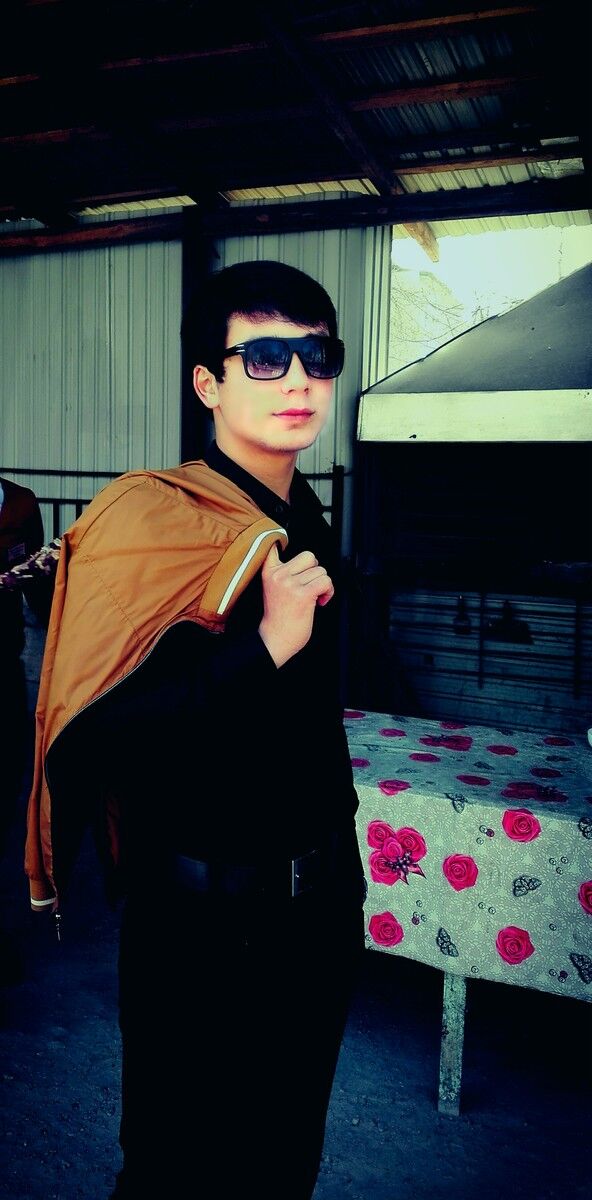  8051710  Ruslan, 30 ,    