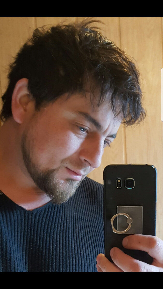  ,   Karlos, 40 ,   ,   , c 