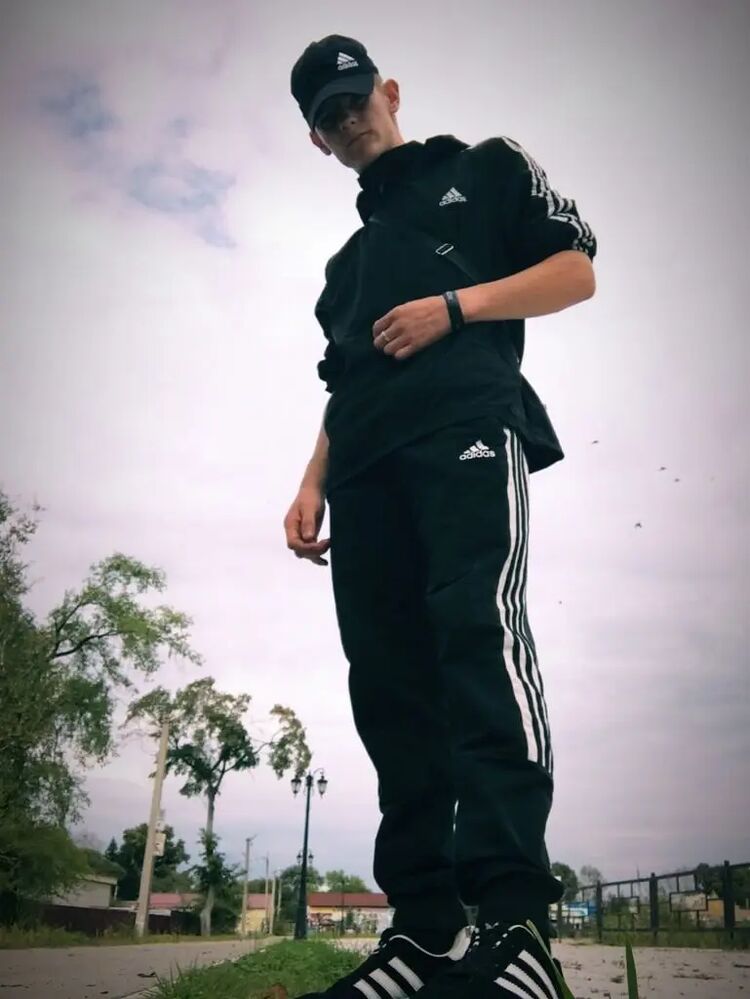  33023490  Alexey, 21 ,    