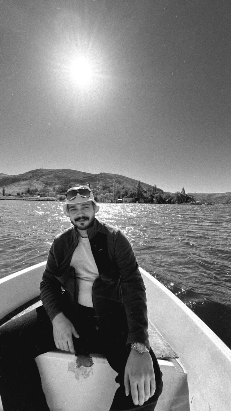  54543130  AYBARS, 26 ,    