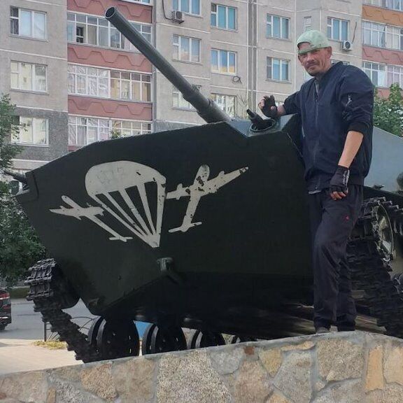  30610730  Dima, 41 ,    