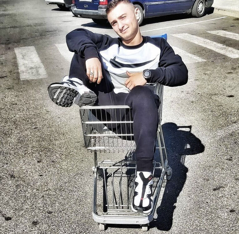  ,   Valeriu, 25 ,   ,   