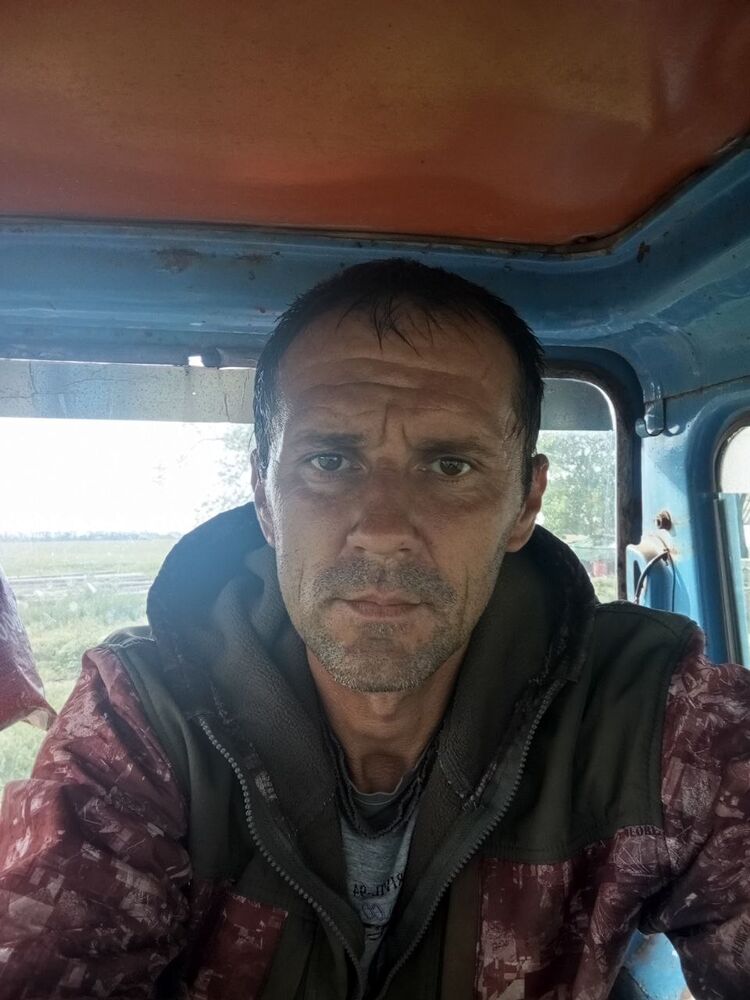  52856580  , 37 ,    