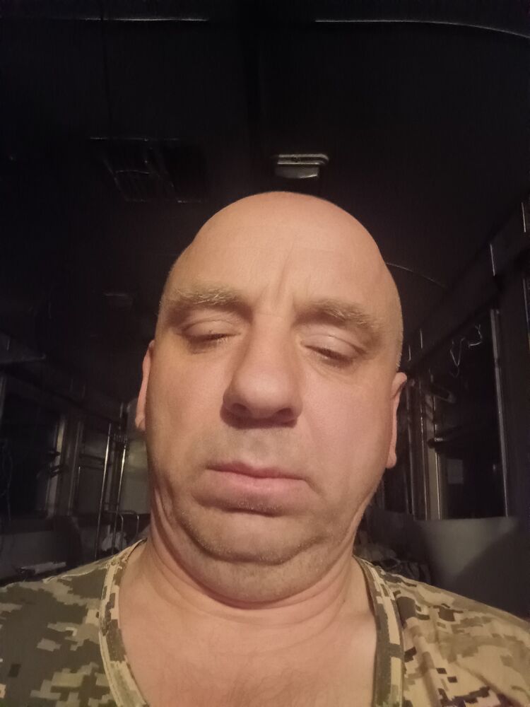  33448020  , 52 ,    