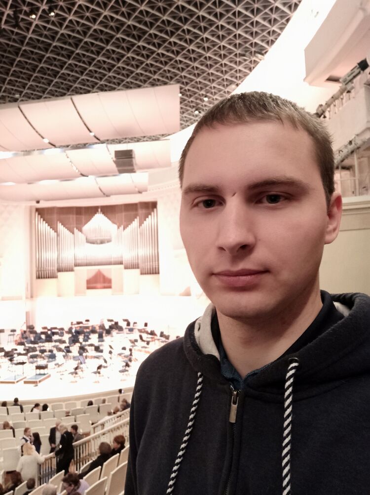  ,   Valentin, 30 ,     , c 