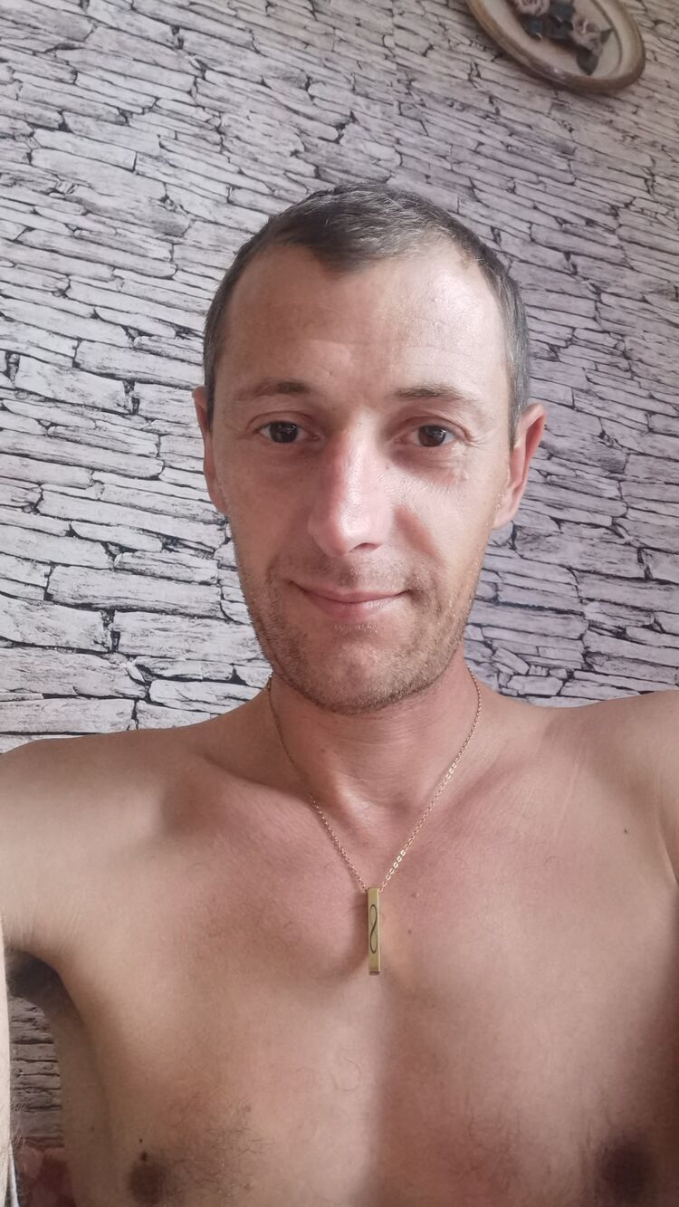  45737020  , 40 ,    