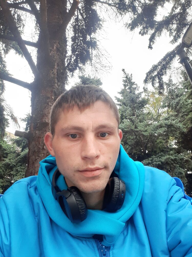  ,   Valentyn, 28 ,   ,   , c 