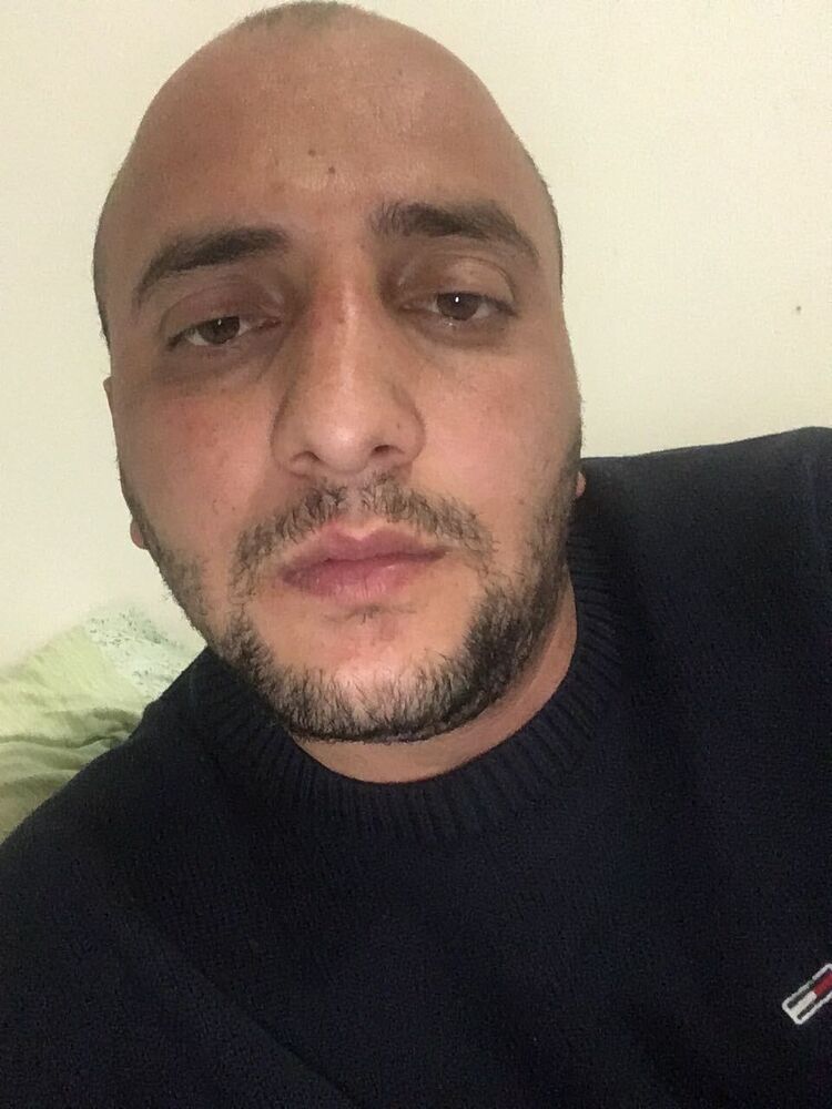  50487330  , 32 ,    Cesky Krumlov