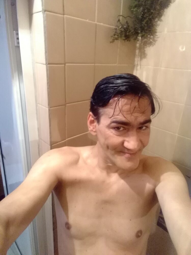  21065460  , 42 ,    