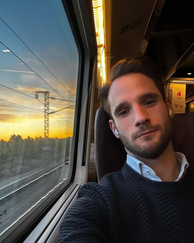 ���� 45789730 ������� ����, 35 ���, ���� ���������� � �������������