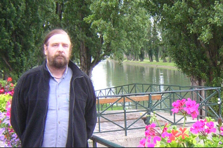  -,   Bert, 52 ,   ,   , c 