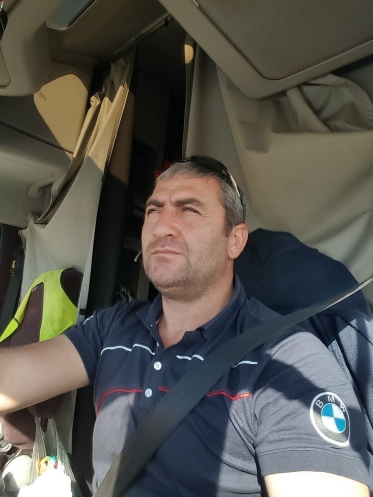  8830460  , 46 ,    