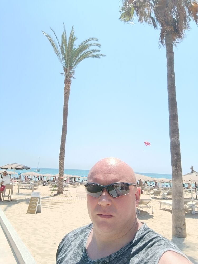  ,   Anrii, 43 ,   ,   , c , 