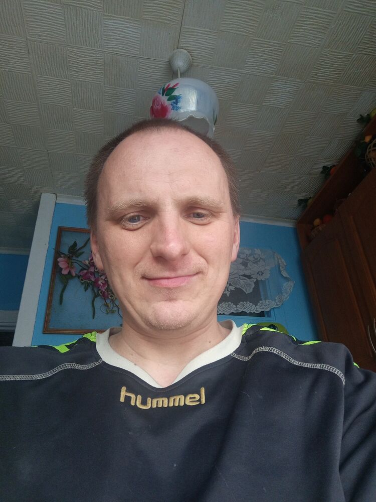  48718410  Alexey, 39 ,    