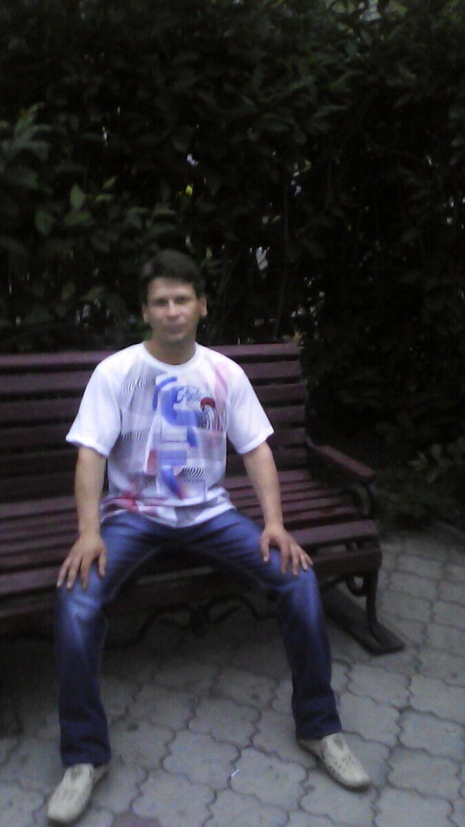  7902130  Valentin, 49 ,    