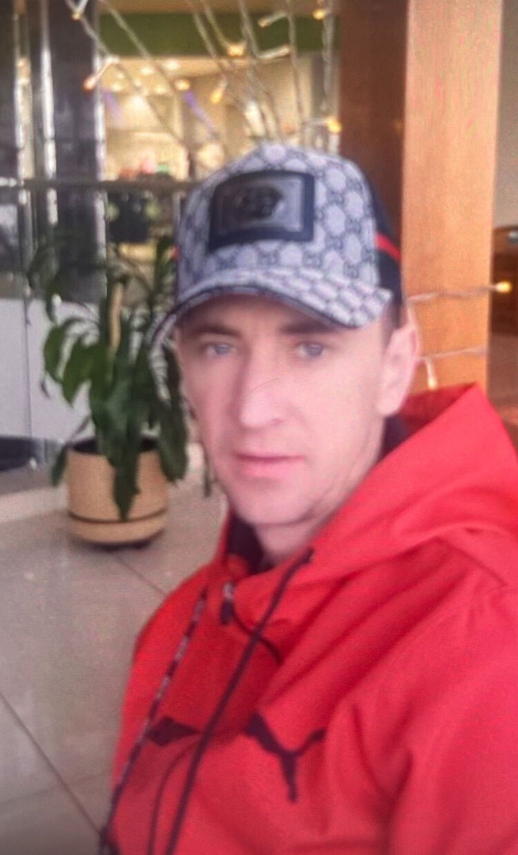  53866010  Dima, 40 ,    