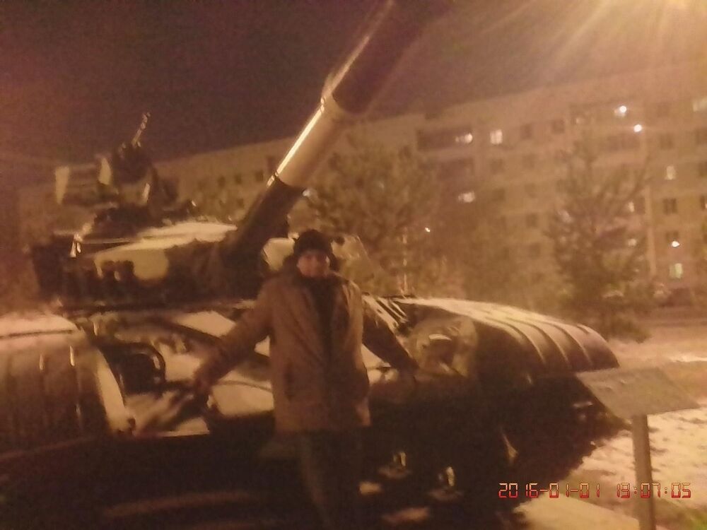  11436960  Egor, 48 ,    