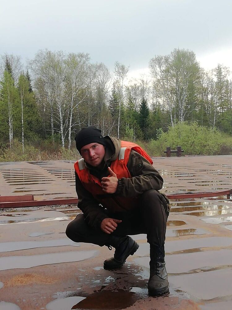  52789690  , 28 ,    