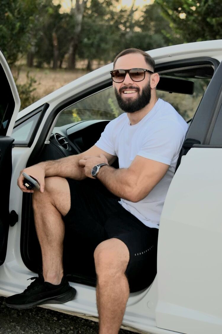 ���� 55874850 ������� Anislutte, 32 ����, ���� ���������� � Didouche Mourad