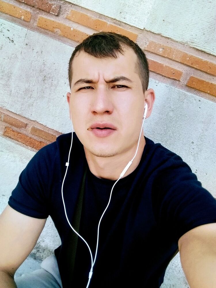  17453560  Muhammad, 32 ,    