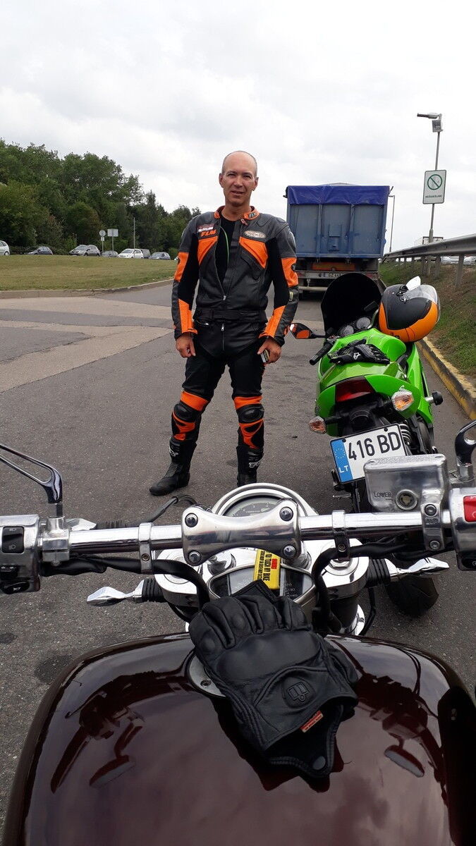  ,   Jurij, 54 ,   ,   , c 