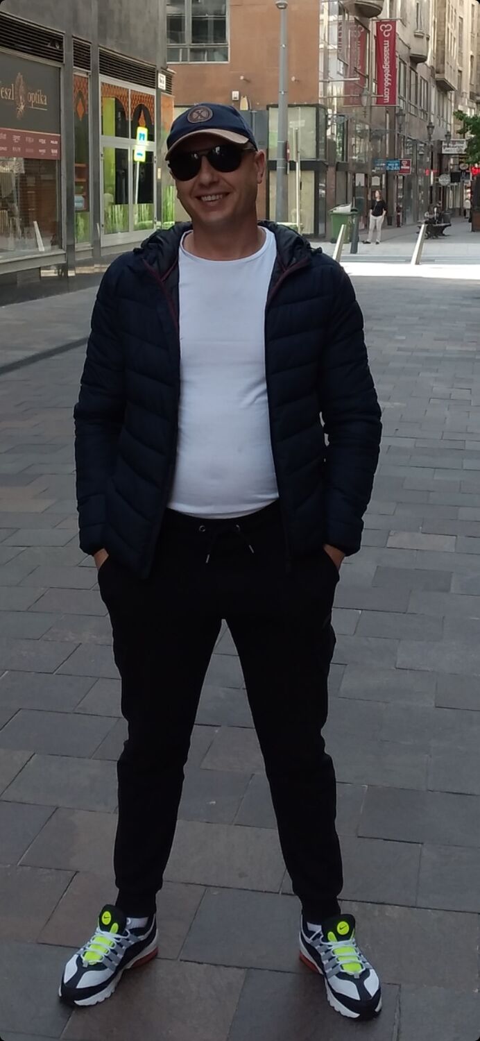  24382590  , 42 ,    