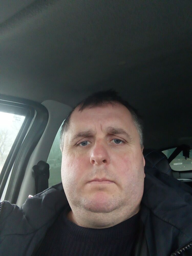  54683600  Roman, 46 ,    