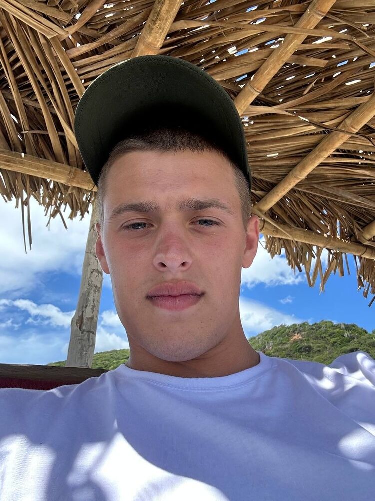  54639790  , 25 ,    -