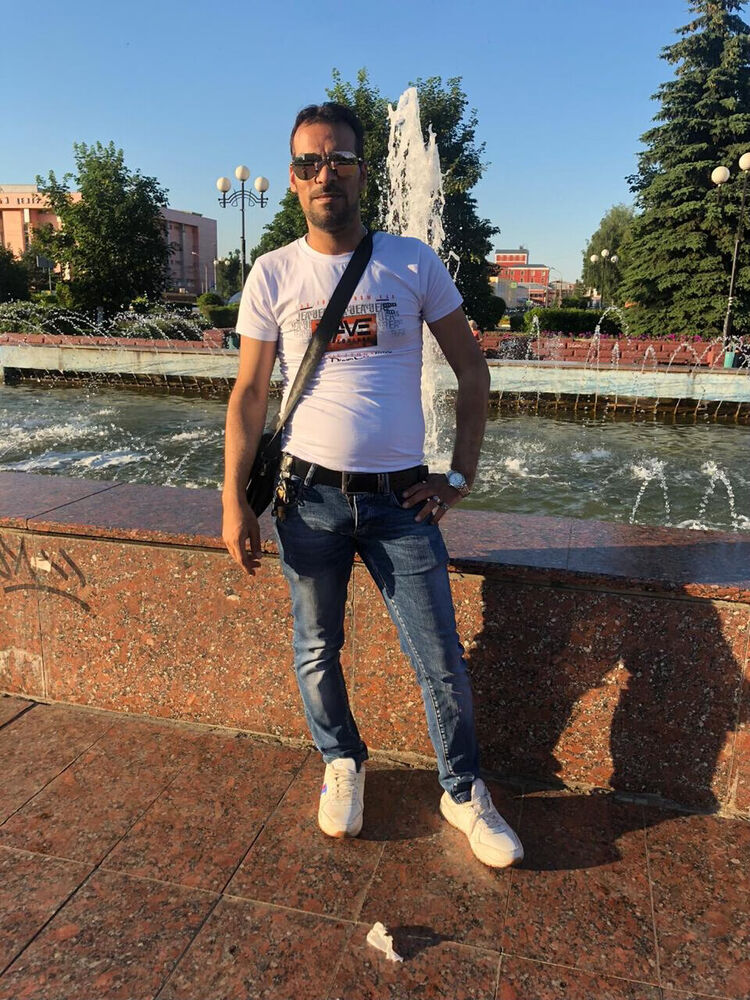  45153560  Karym, 37 ,    