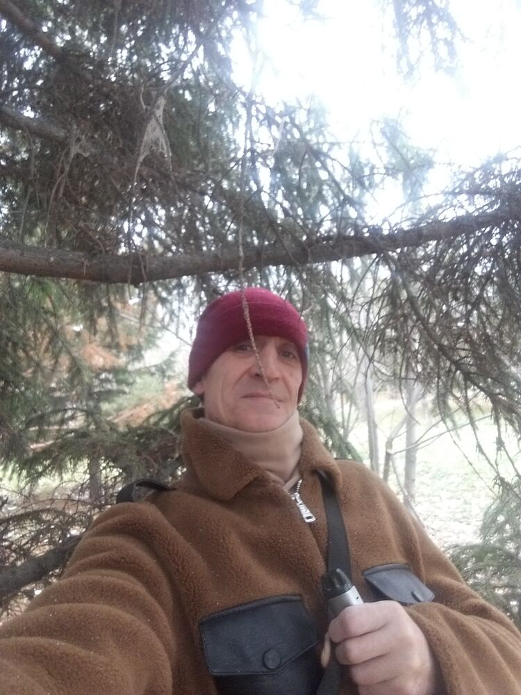  38777980  Igor tytik, 56 ,    