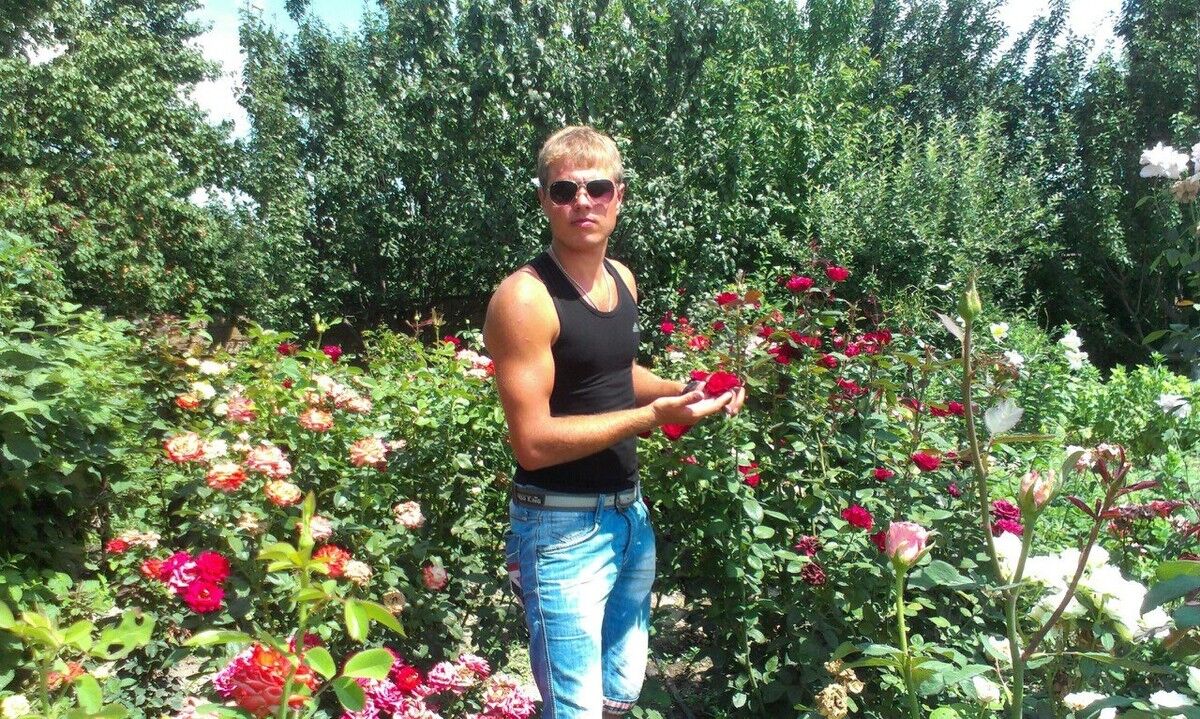   ,   Andrey, 37 ,  