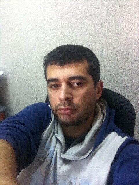  8952950  , 38 ,    