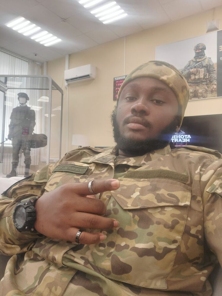  44320770  Ricky, 34 ,    Kumasi