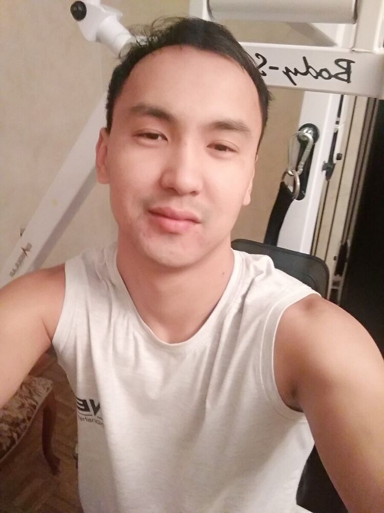  ,   Tony, 32 ,   ,   , c 