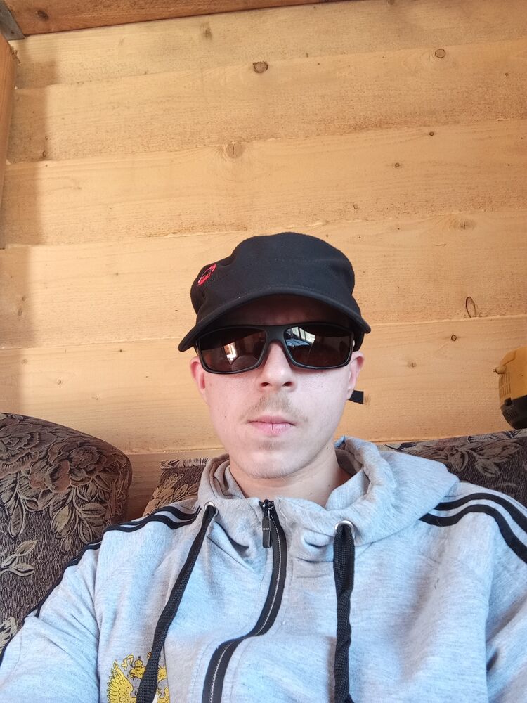   ,   Ilya, 22 ,   ,   , c , 