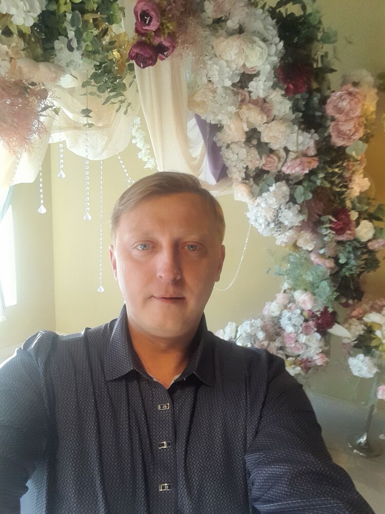  ,   Sergei, 40 ,   ,   , 