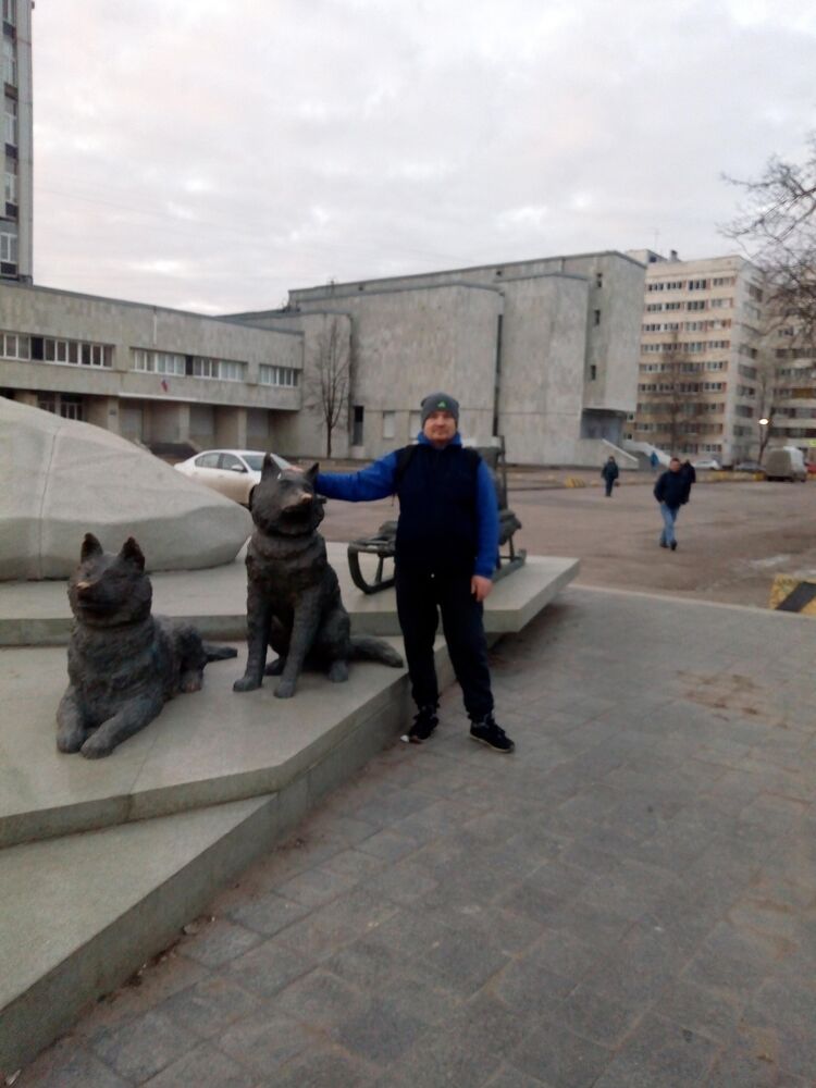  43057460  Pavel, 50 ,    -
