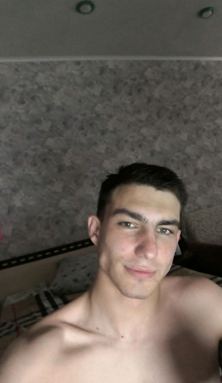  ,   Denis, 25 ,   ,   