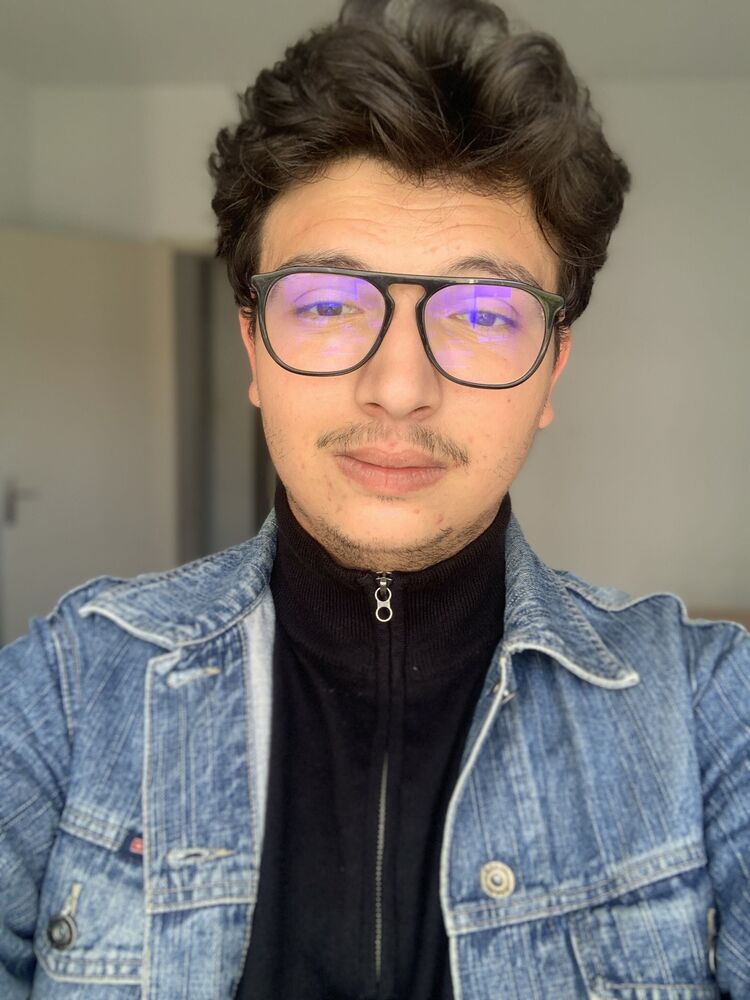   ,   Ilyes, 25 ,   , c 