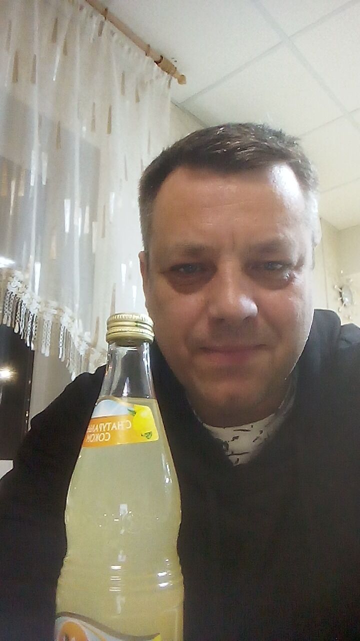  39514670  Vladimir, 49 ,    